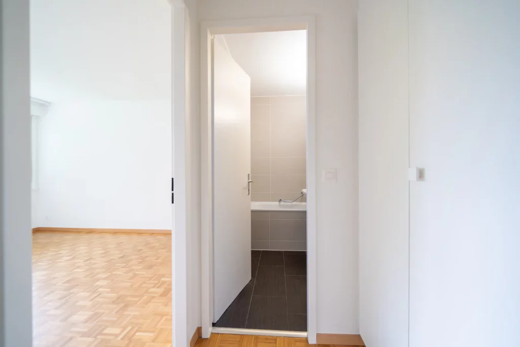 Appartement 2.5 pièces rénové avec jardin – Corsier-sur-Vevey – photo 6